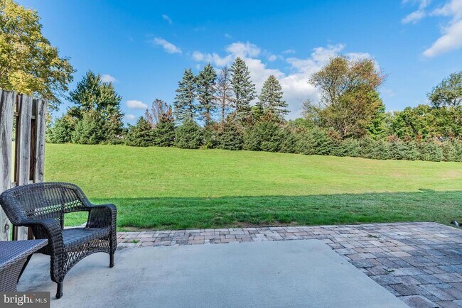 Foto del edificio - 836 Spring Rock Ct
