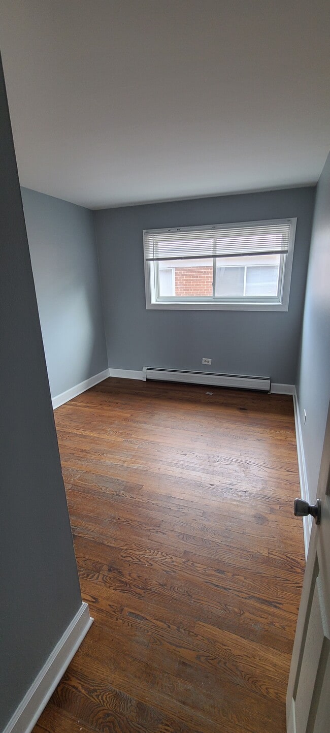 Building Photo - 323 N Princeton Ave