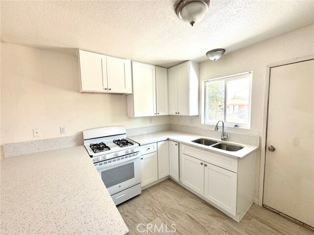Foto del edificio - 16214 Juniper St