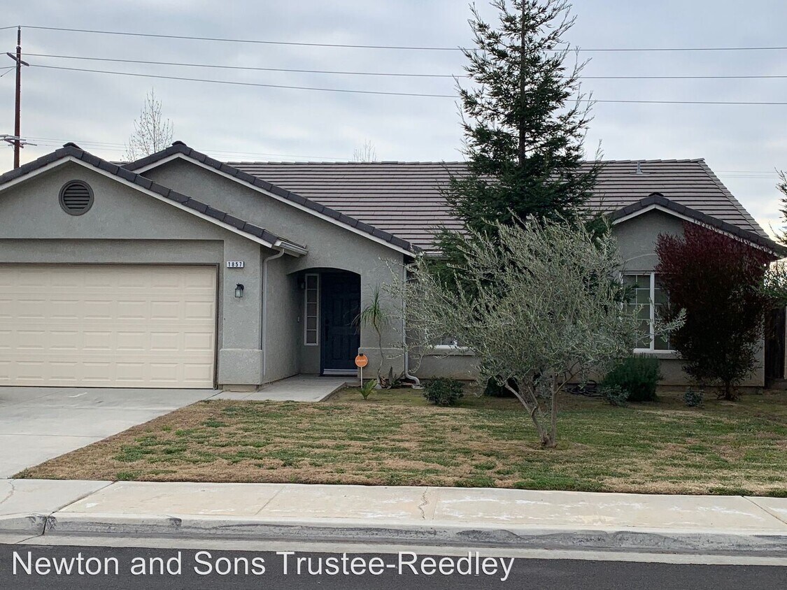 Foto principal - 3 br, 2 bath House - 1857 Rawson Avenue