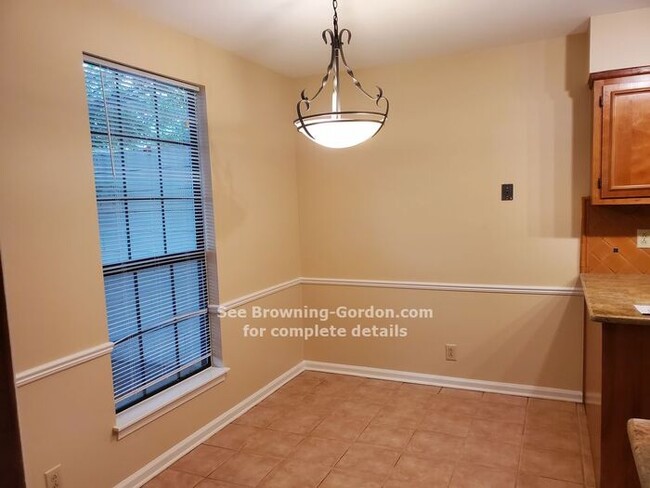 Building Photo - Bellevue River Plantation condo available ...