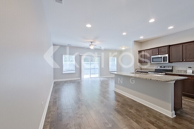 Foto del edificio - 407 Ferguson Ln