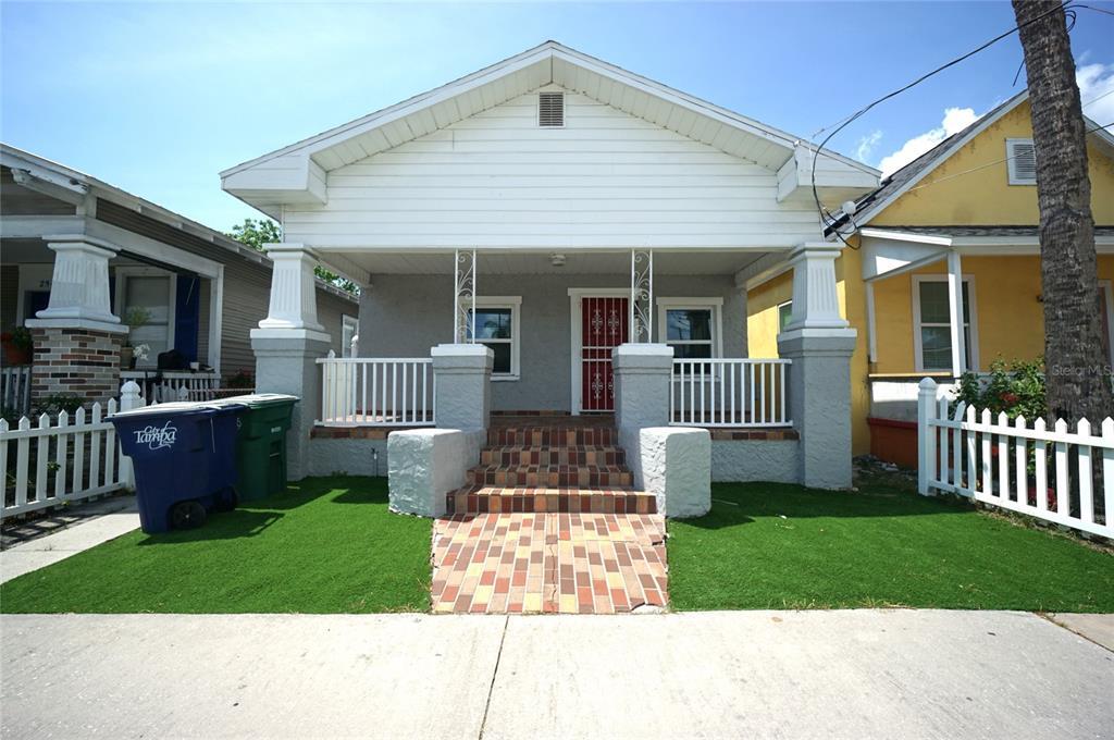 Primary Photo - 2546 W Main St