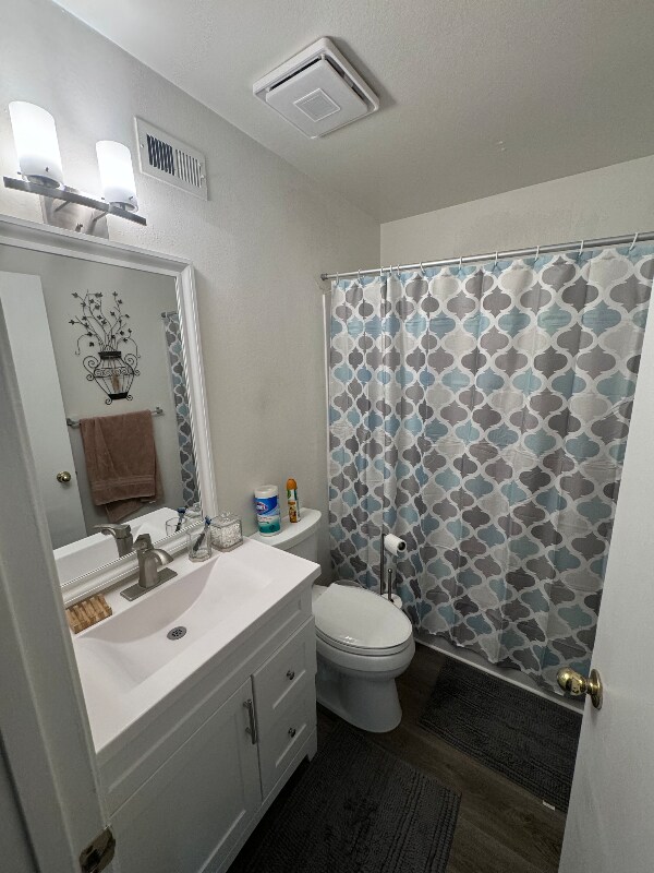 Foto del edificio - 266 N Rock River Dr