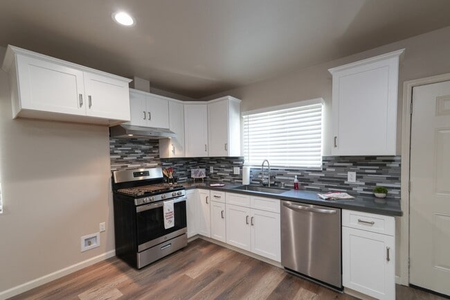 Building Photo - Brand New 4 Bedroom Home! OPEN HOUSE SATUR...