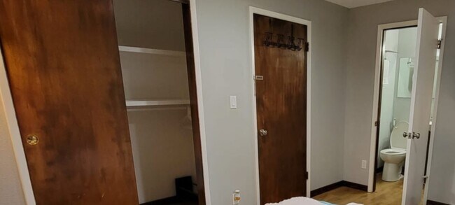 Foto del edificio - 1803 N 200th St