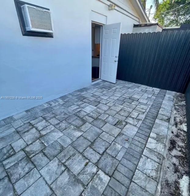 Foto principal - 6650 Fillmore St