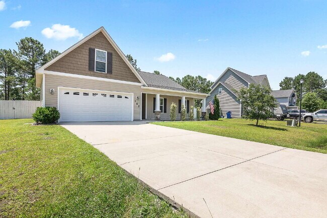 Building Photo - Charming 3-Bedroom Home with Bonus Room in...