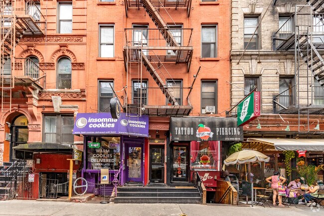 Building Photo - 116 Macdougal St
