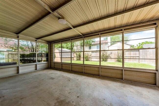 Foto del edificio - 3909 Spring Arbor Ct
