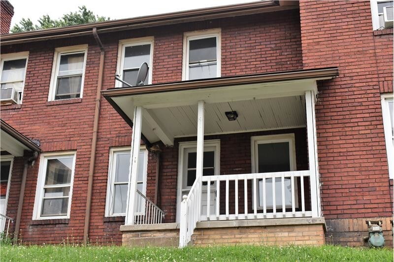 119 St, Mingo Junction, OH 43938 Townhome Rentals in Mingo