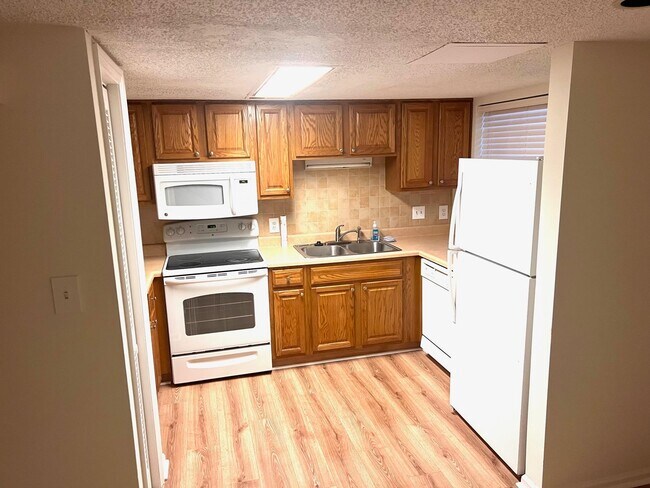 Foto del edificio - 6703 Jefferson Pl