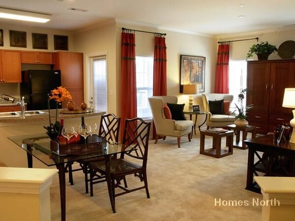 Foto del edificio - 100 Lowell Rd