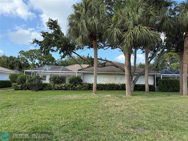 Building Photo - 11901 Myrtle Oak Ct