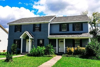 Building Photo - 1422 Stratton Pl Dr