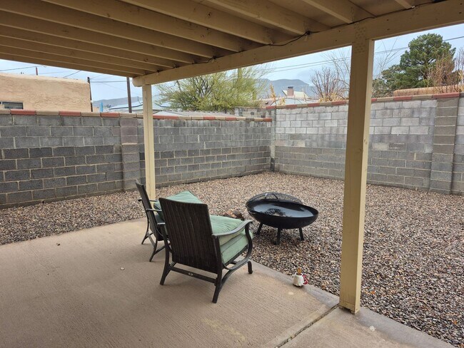 Foto del edificio - 1516 Lincoln Ave