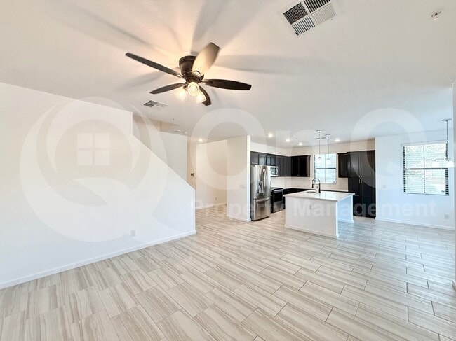 Foto del edificio - 3900 E Baseline Rd