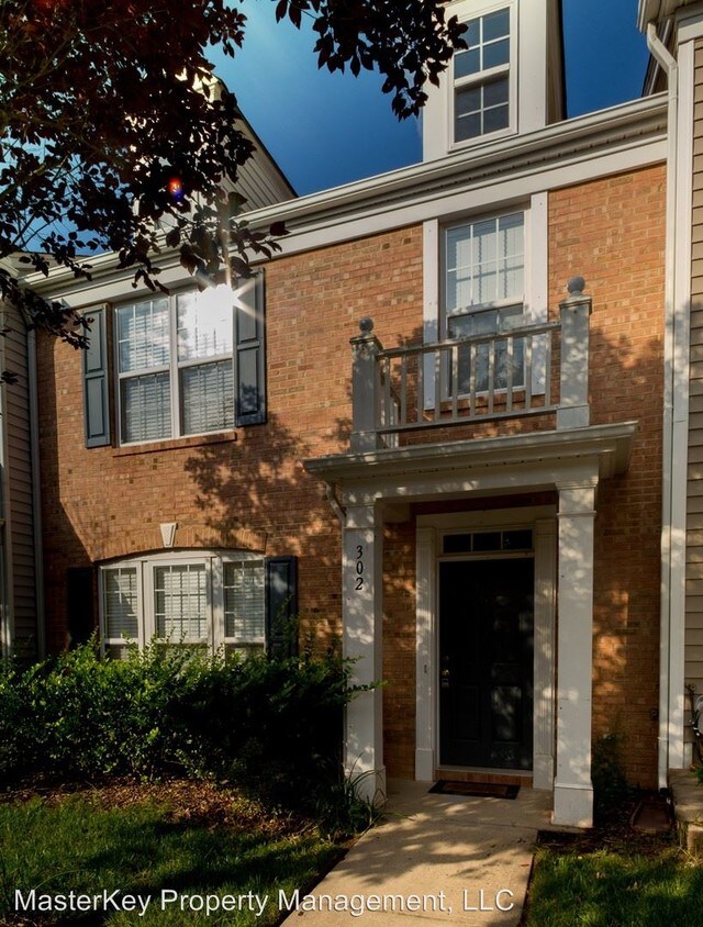 Primary Photo - 3 br, 2.5 bath House - 302 Walnut Woods Drive