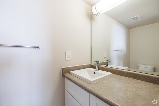2BR, 2BA - Ensuite Bathroom - 1172 SF - Brookbanks Apartments