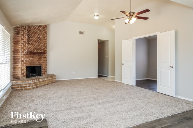 Building Photo - 8634 Huntermoor Cir