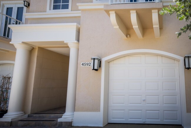 Building Photo - 4592 N Ocean Dr