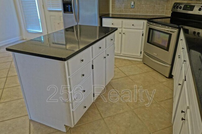 Foto del edificio - 212 Shadowbrook Ln NE