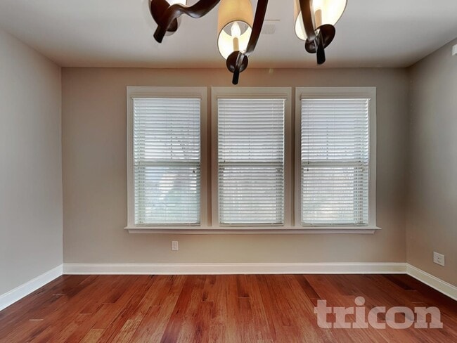 Foto del edificio - 10403 Drake Hill Dr