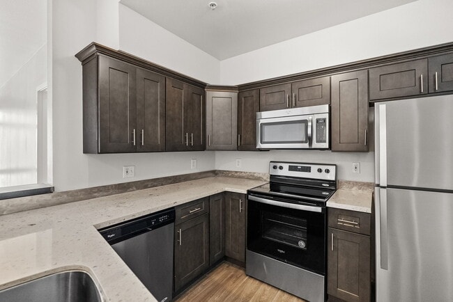 Building Photo - Theas Landing