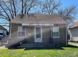Building Photo - 8082 Packard Ave