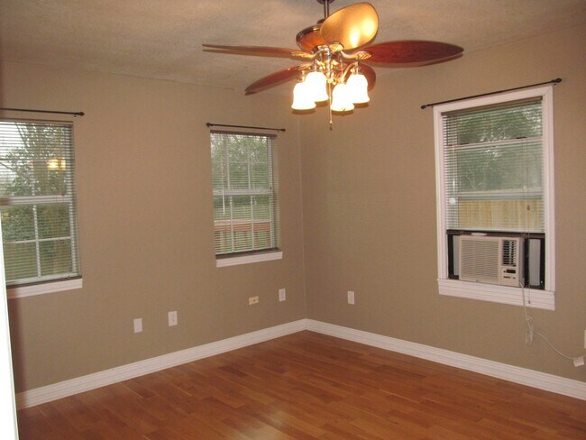 Foto del edificio - 3 BEDROOM CLOSE TO UMHB