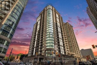 Building Photo - 234-1234 Rideau St