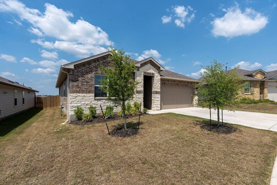 Foto principal - 381 Evergreen Sumac Lp