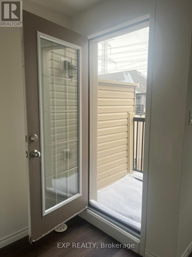 Building Photo - 2698 Deputy Minister Path