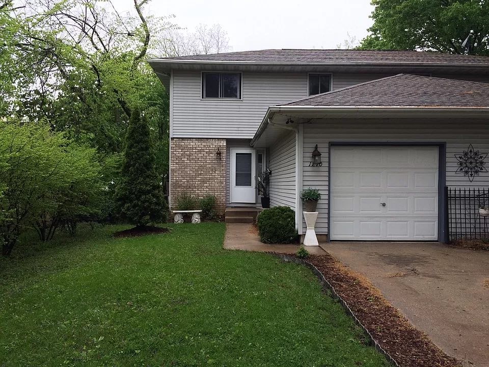 Front of townhouse style duplex - 1212 Williams St