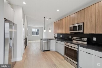 Building Photo - 2120 Bellmore St