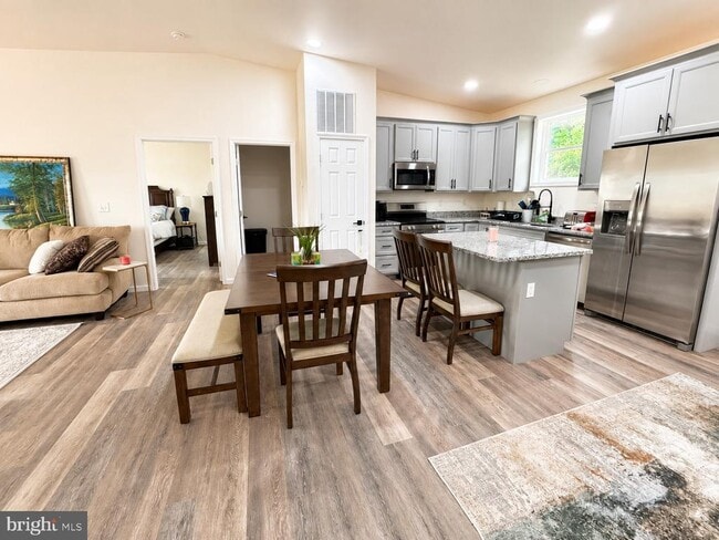 Building Photo - 369 Paso Fino Dr