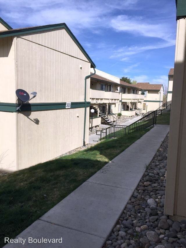 Foto del edificio - 3915 Clear Acre Ln