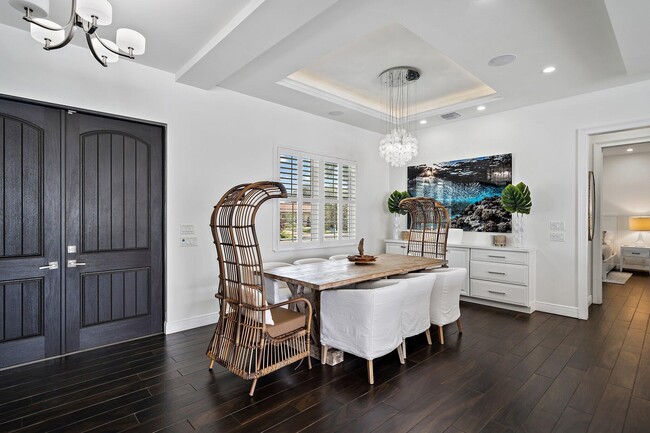 Building Photo - 955 Pompano Dr