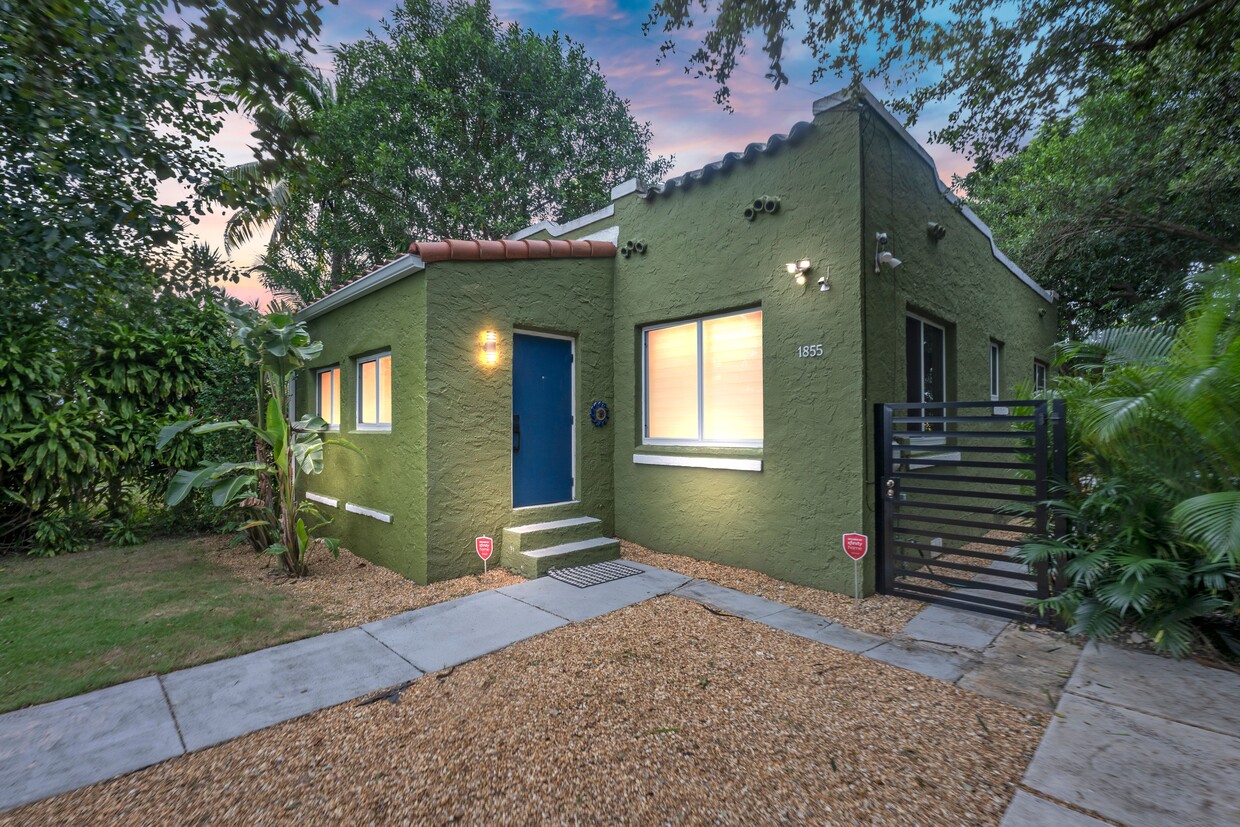 Foto principal - 1855 NW 58th St