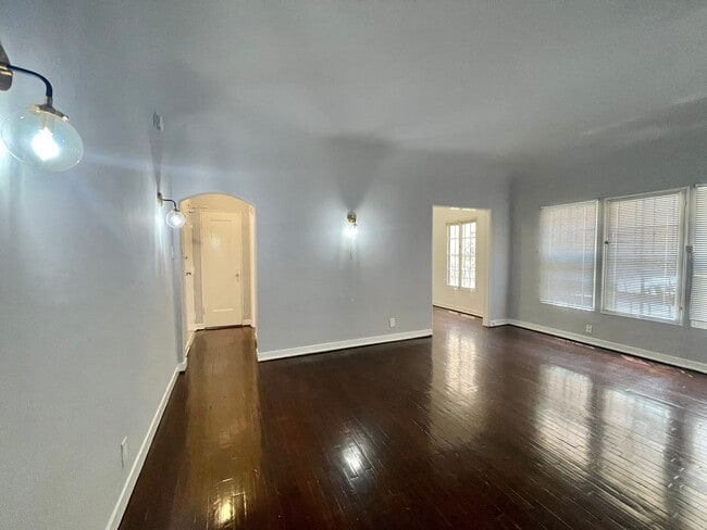Building Photo - 7063 Lanewood Ave