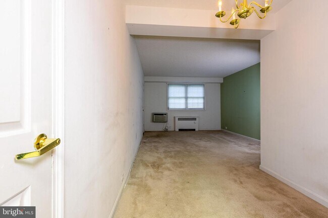 Building Photo - 203 N Trenton St