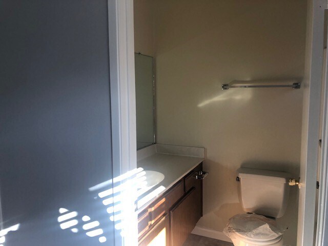 Bathroom - 2311 N Fairview St