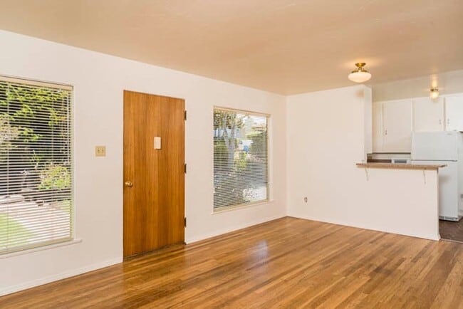 Building Photo - Charming 2 Bedroom home in Morro Heights