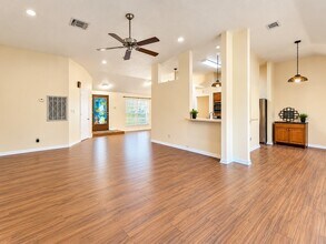 Building Photo - 16802 Carbridge Dr