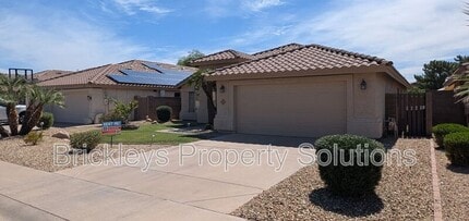 Building Photo - 929 N Quail Ln