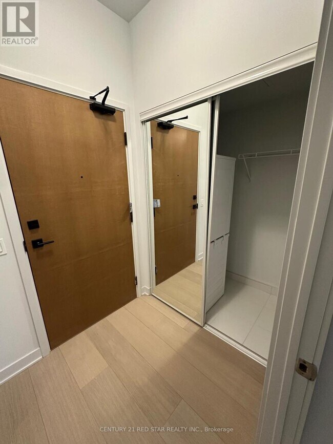 Photo du bâtiment - 2920 Hwy 7