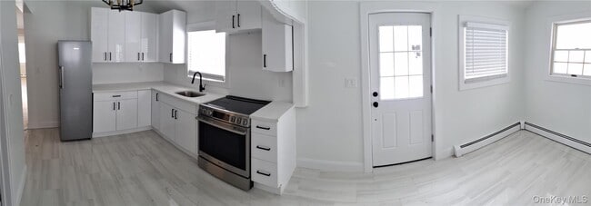 Foto del edificio - 37 Center Hill Rd