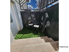 Building Photo - 245 Willow St