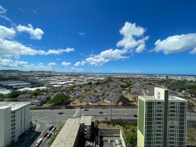 Foto del edificio - Fantastic Studio Unit w/ parking available...