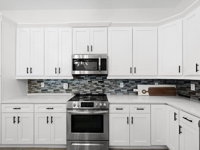 Building Photo - 5002 W Idaho St